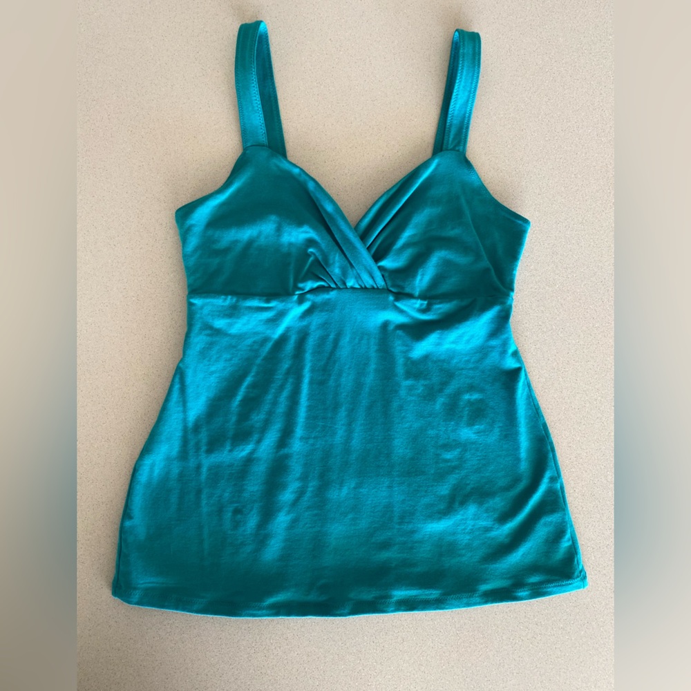 Victoria's Secret Tank Top w. Built in Bra Size SP in Teal - Picture 2 of 6